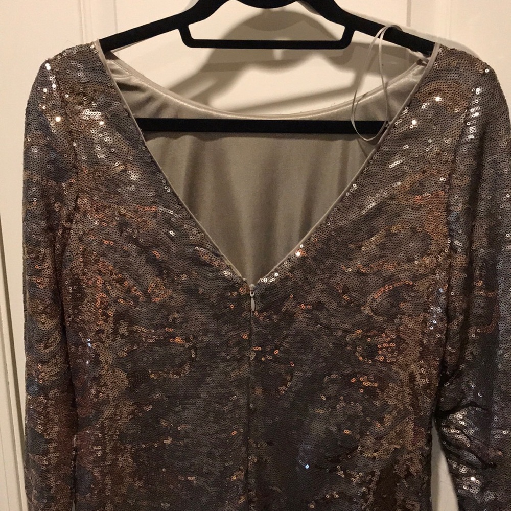 Dress - Picture 3 of 3